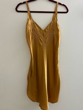 Women's Vintage Victoria's Secret Gold Label 100% Silk Lingerie Slip Dress P